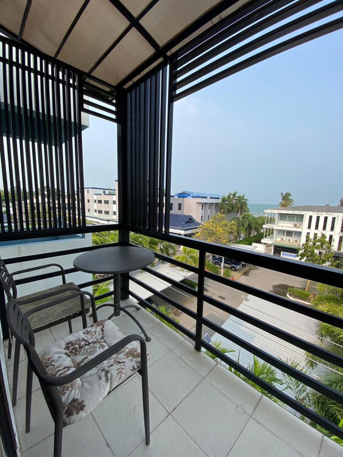 Huahin Place Guest House Buitenkant foto